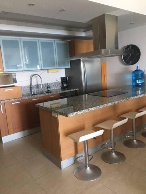 Beautiful 3 Bedroom, Fully Furnished, On The Apartamento Mazatlán
