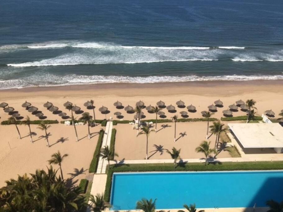 Beautiful 3 Bedroom, Fully Furnished, On The Apartamento